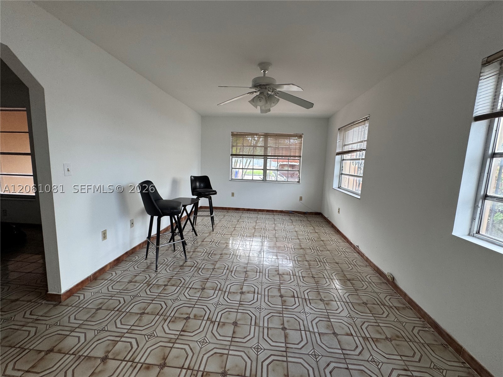 2524 SW 6th St, Miami FL 33135