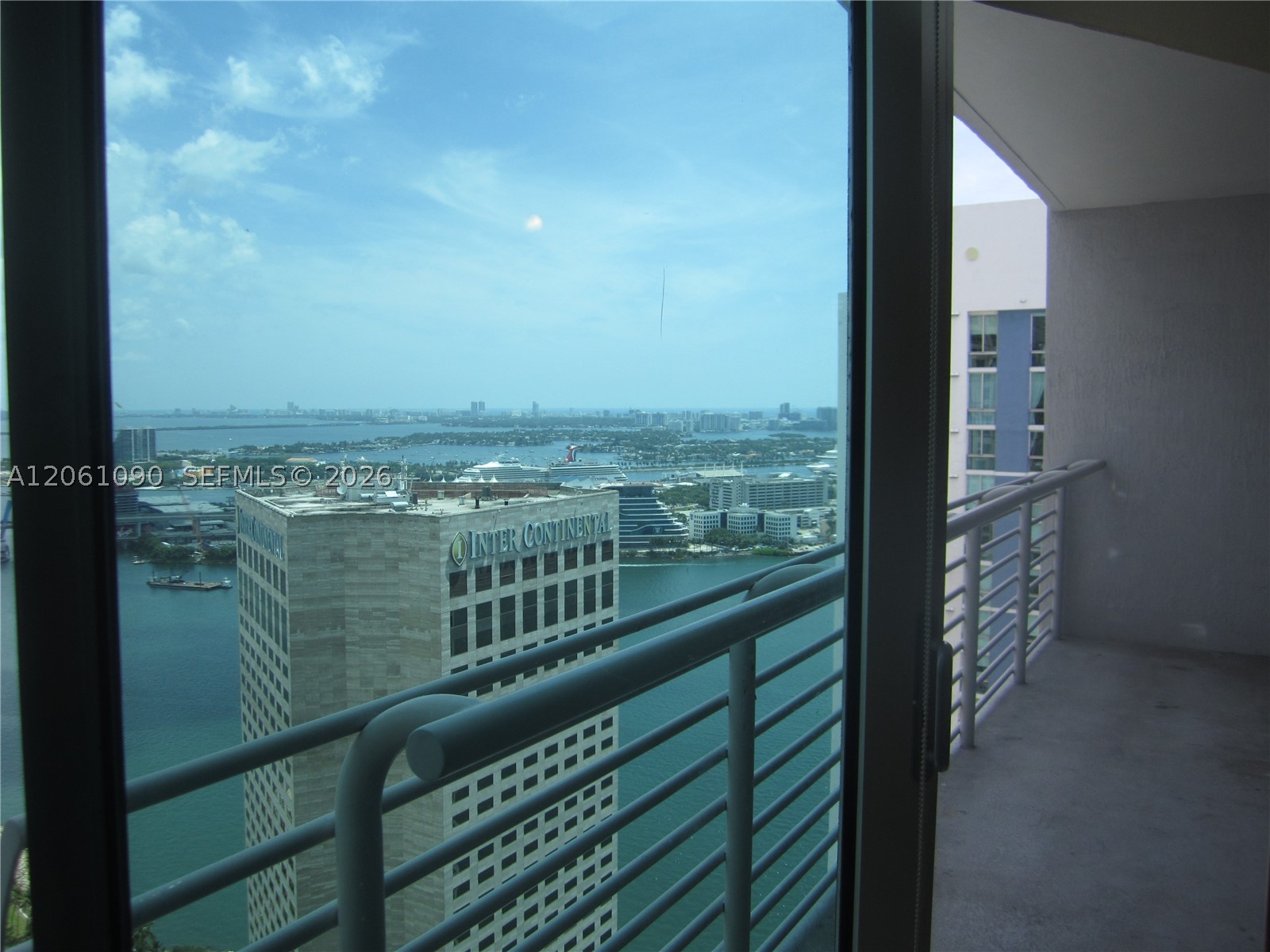 325 S Biscayne Blvd #4316, Miami FL 33131