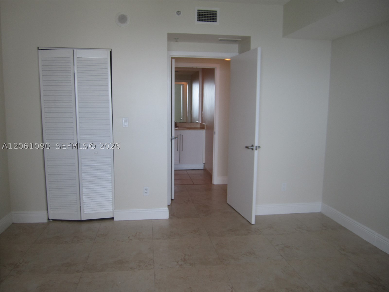 325 S Biscayne Blvd #4316, Miami FL 33131