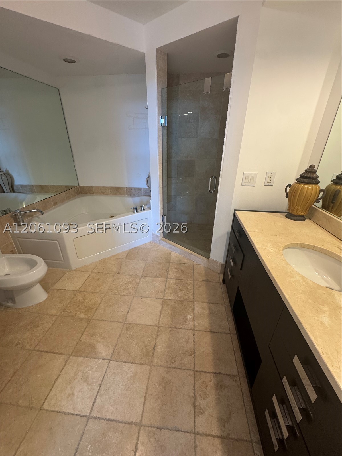 18201 Collins Ave #608, Sunny Isles Beach FL 33160
