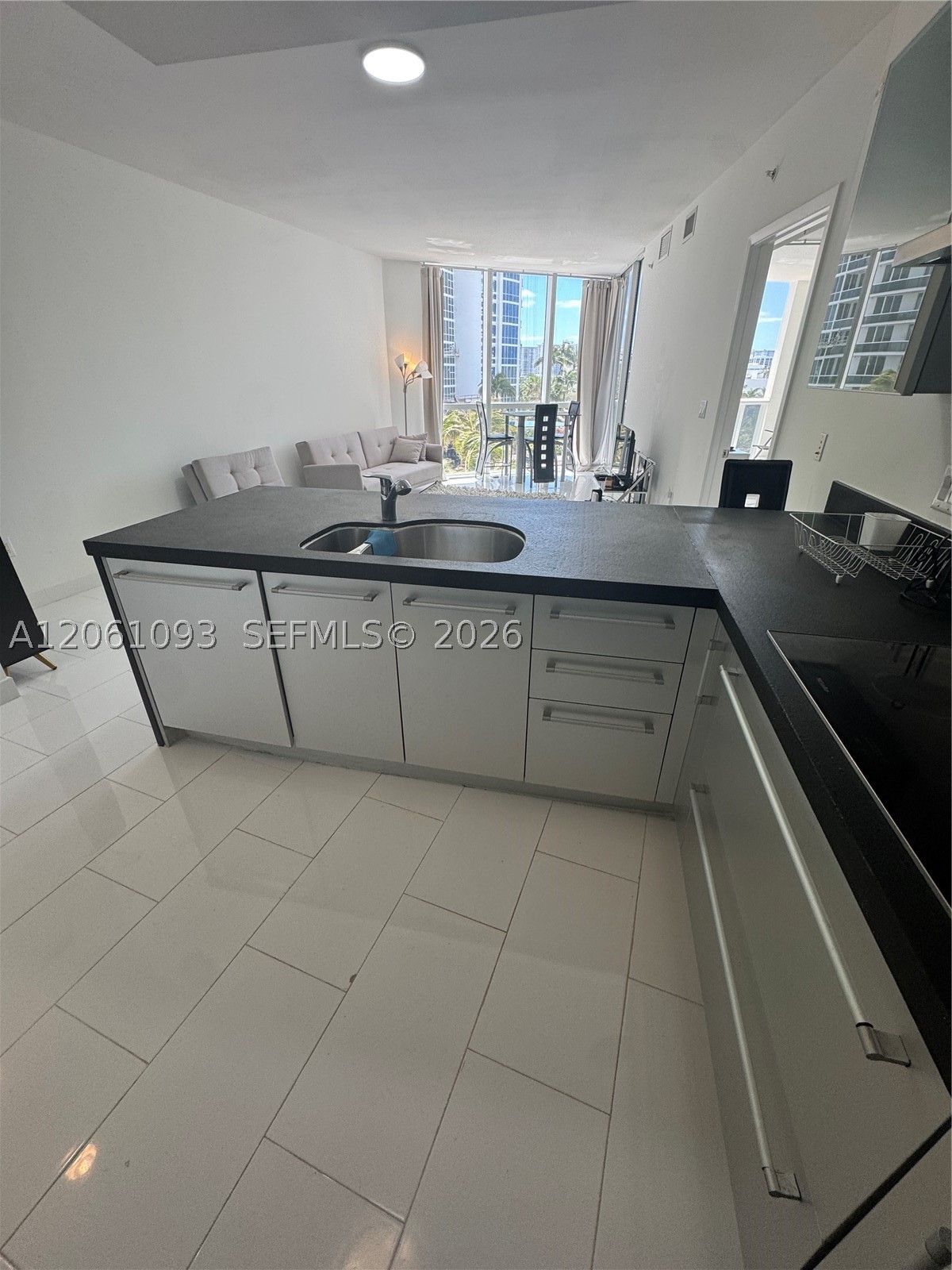 18201 Collins Ave #608, Sunny Isles Beach FL 33160