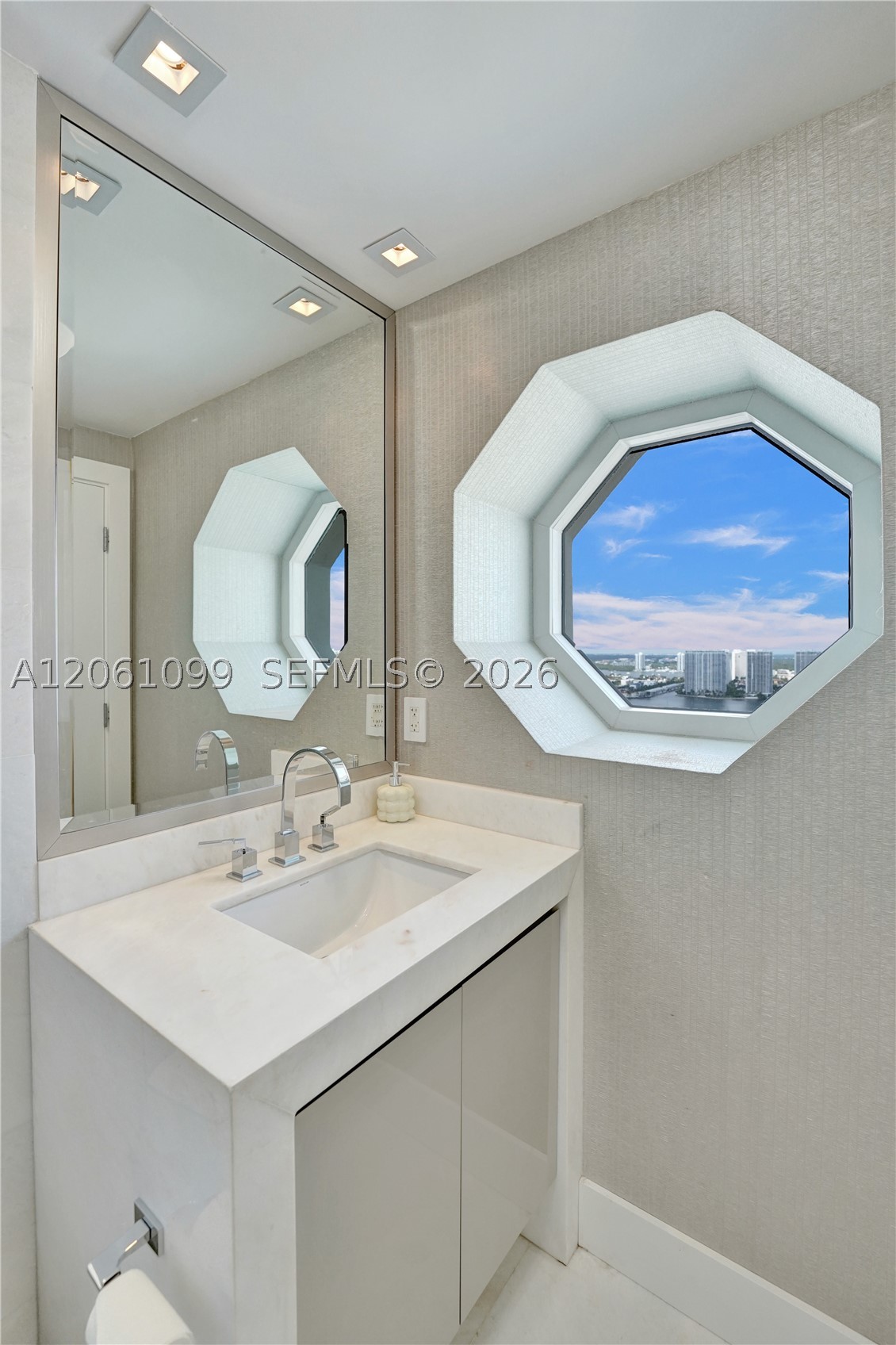 17875 Collins Ave #3201, Sunny Isles Beach FL 33160