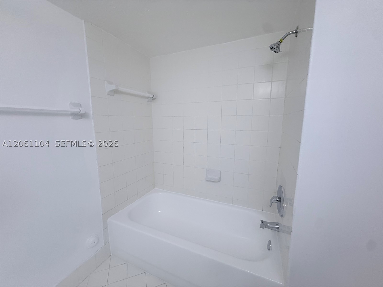 995 NE 34th Ave #101, Homestead FL 33033