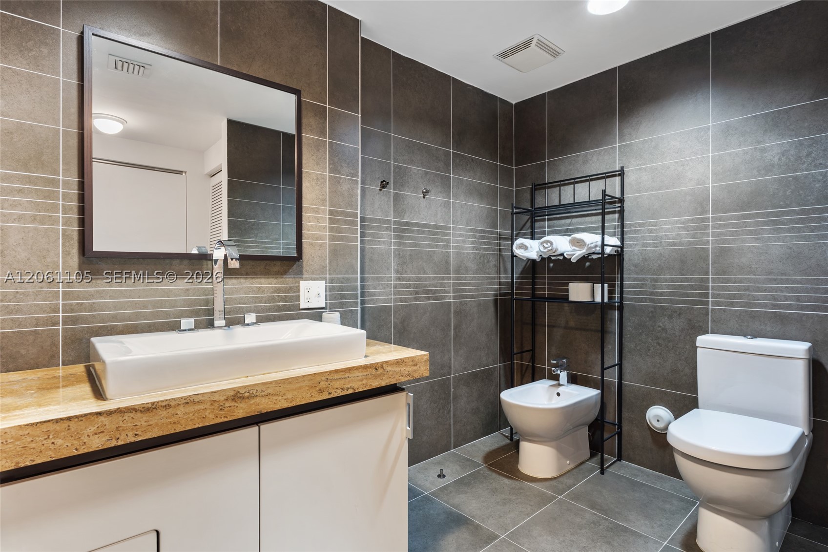 2155 Washington #401, Miami Beach FL 33139