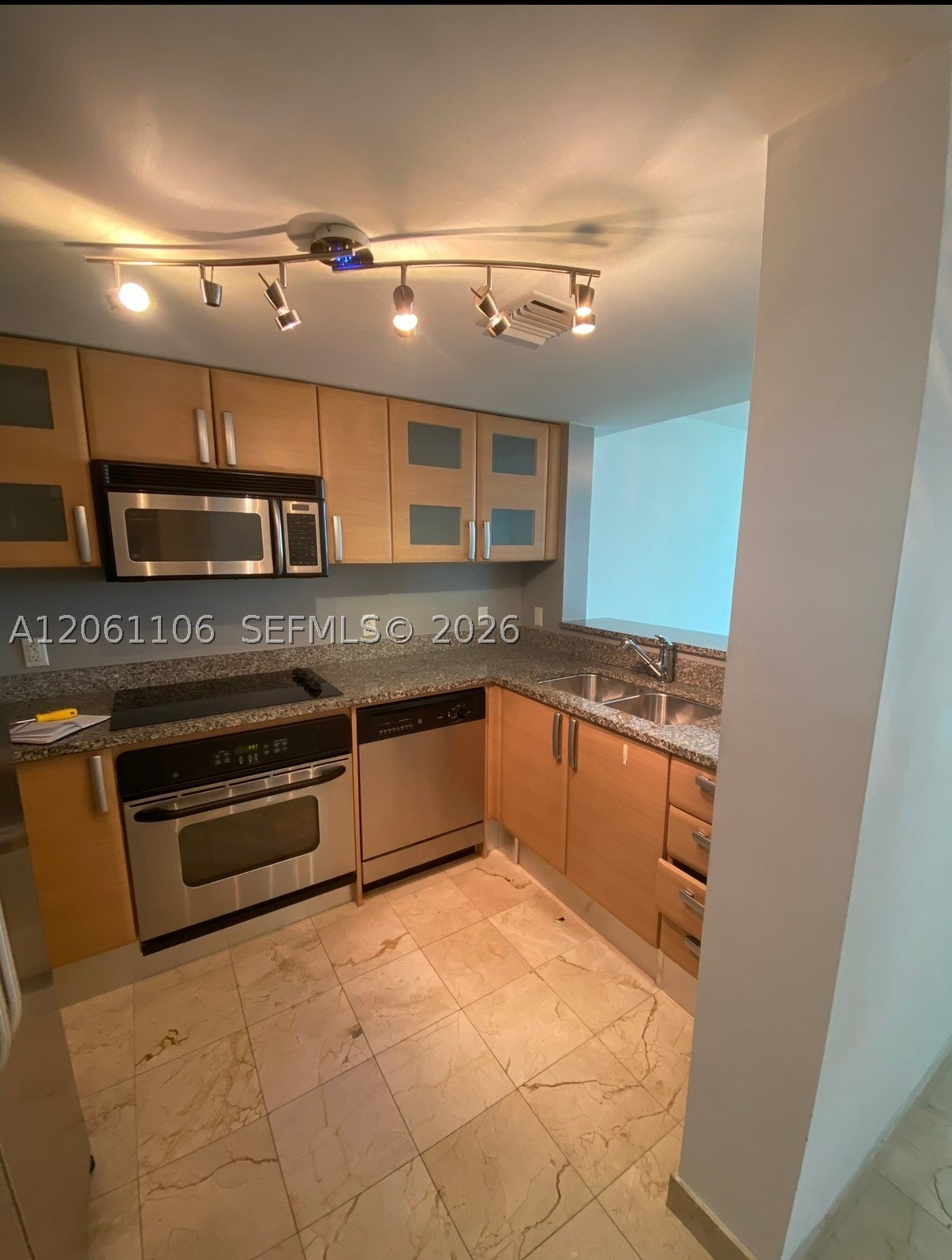 2101 Brickell Ave #2809, Miami FL 33129