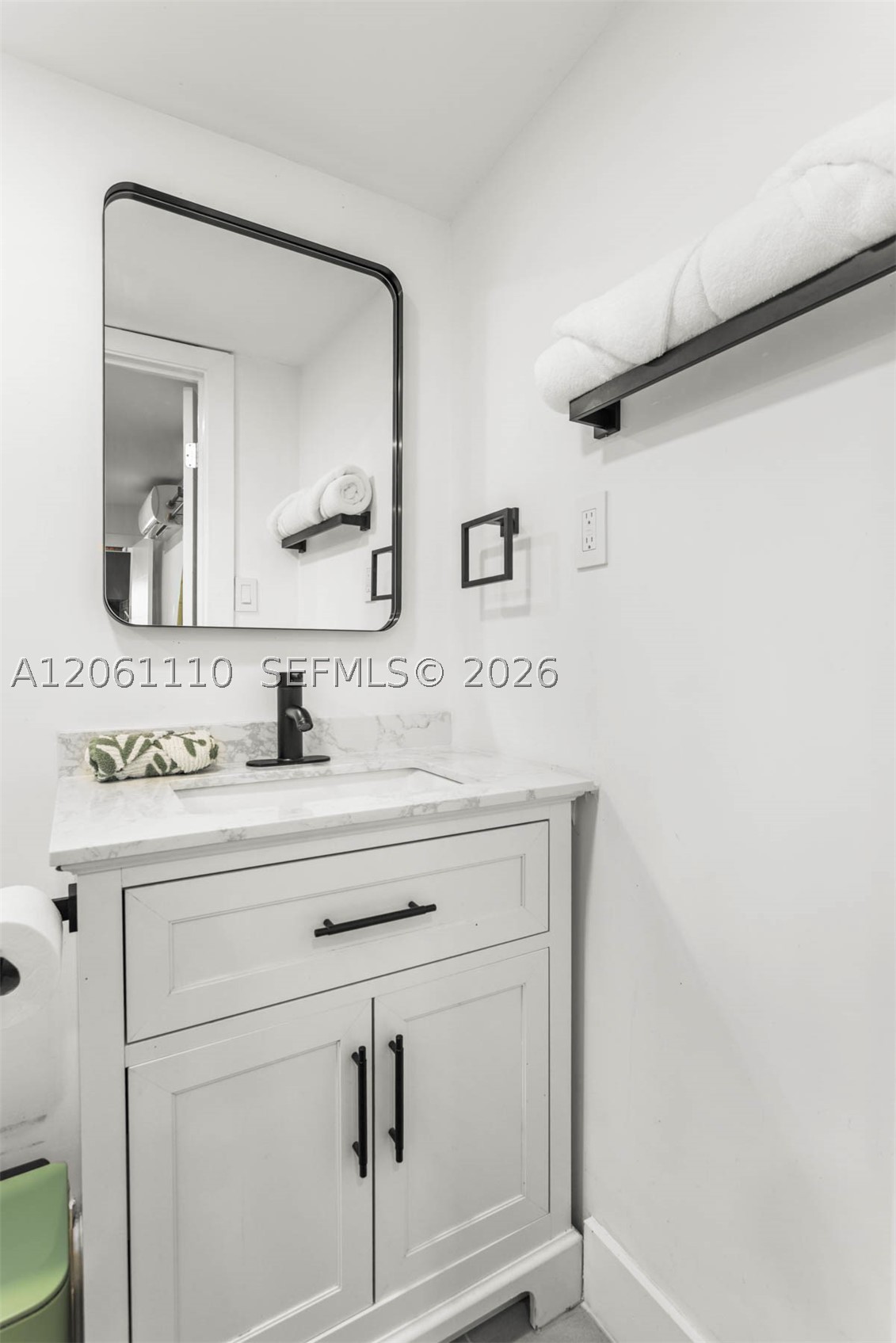 1644 SW 9th St, Miami FL 33135
