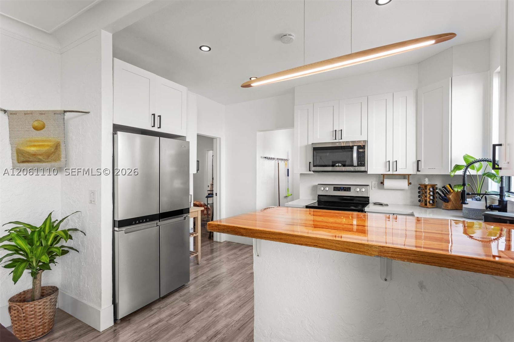 1644 SW 9th St, Miami FL 33135