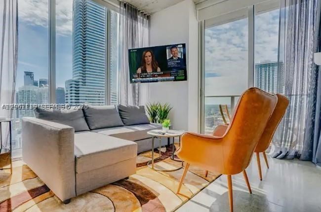 151 SE 1st St #3111, Miami FL 33131