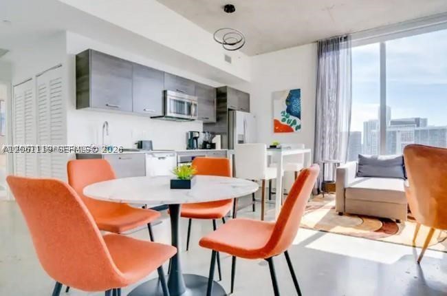 151 SE 1st St #3111, Miami FL 33131