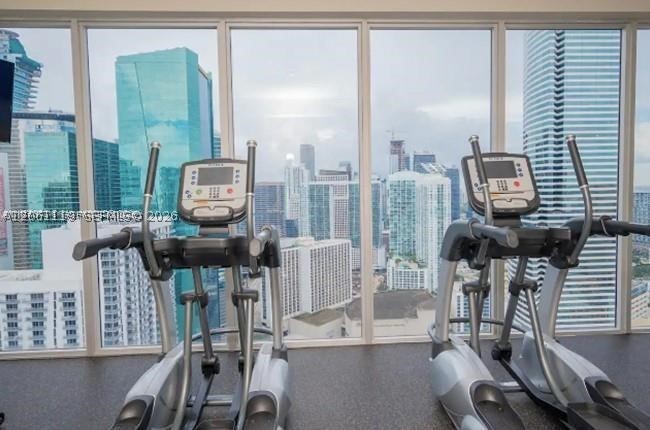 151 SE 1st St #3111, Miami FL 33131
