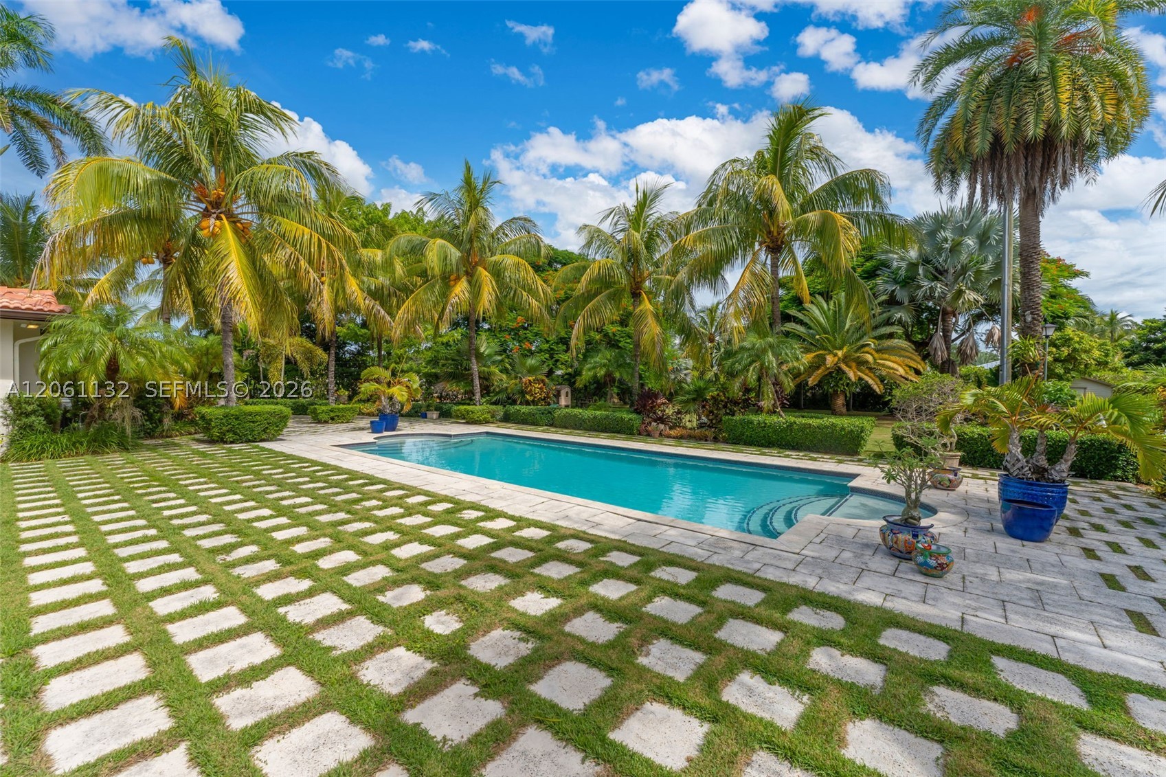 9735 SW 64th St, Miami FL 33173