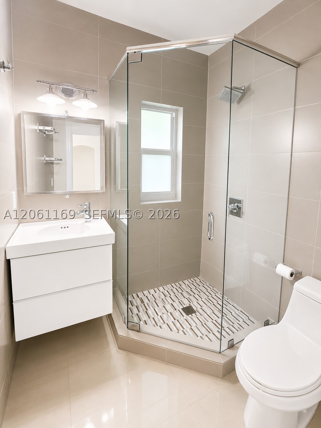 61 NW 47 ST, Miami FL 33127