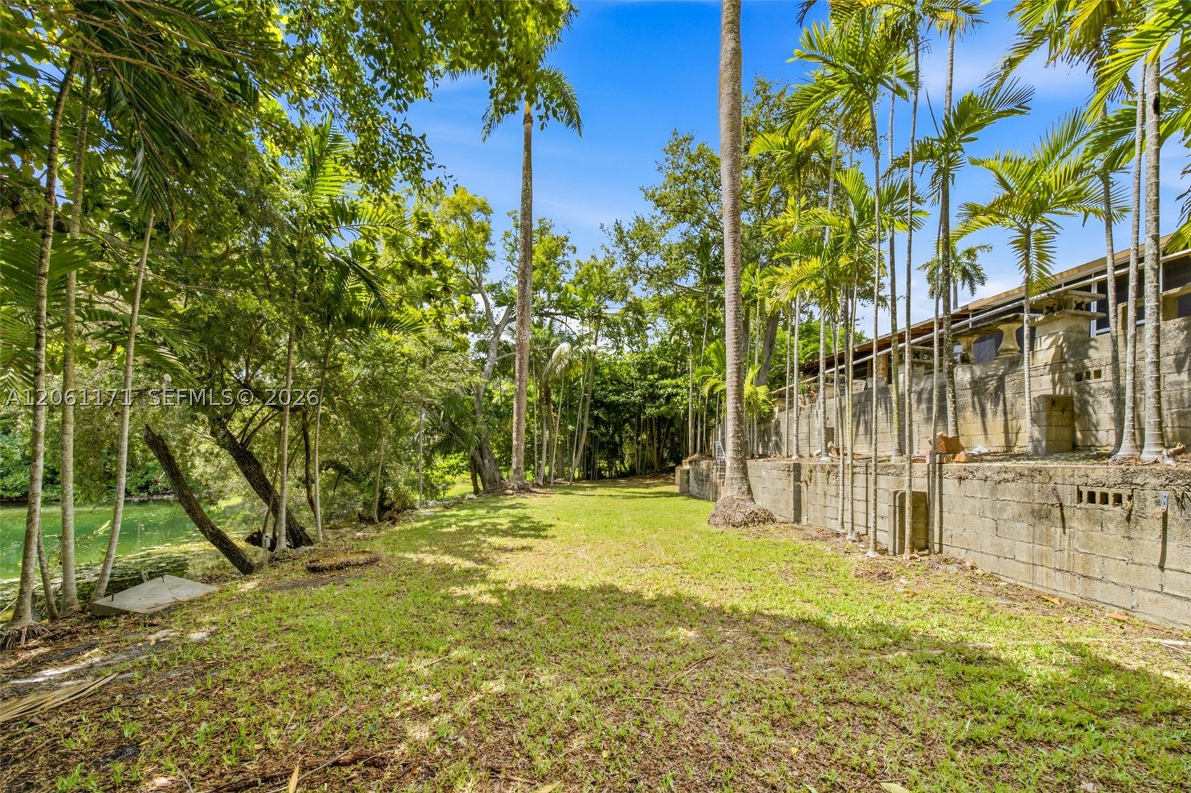 6801 SW 82nd Ave, Miami FL 33143
