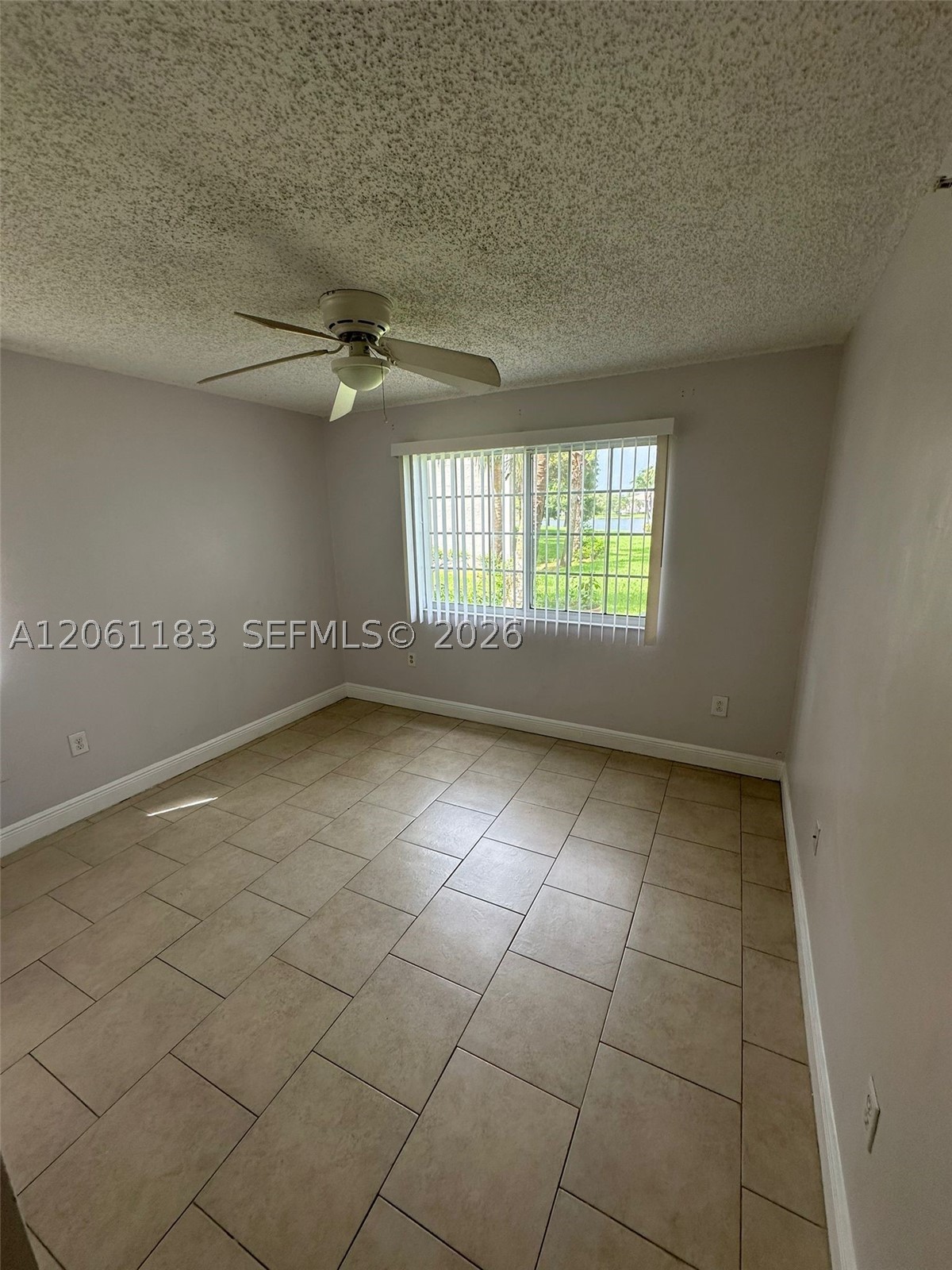 5005 Wiles Rd #102, Coconut Creek FL 33073