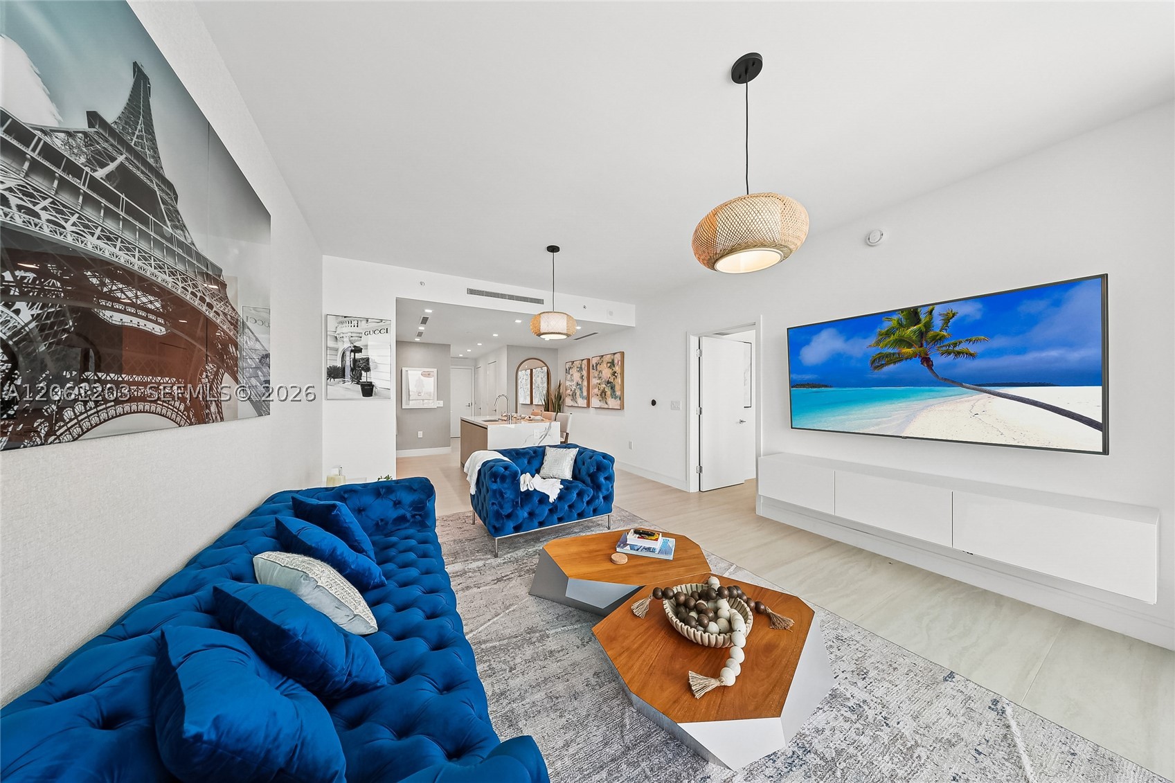 2411 Laguna Circle #2010, Miami FL 33181