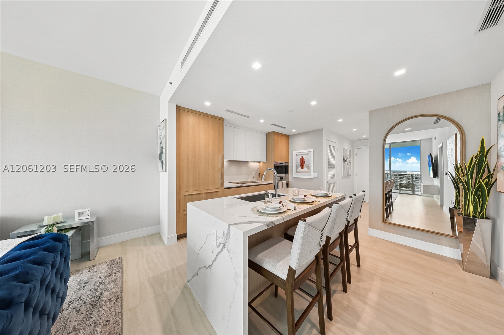 2411 Laguna Circle #2010, Miami FL 33181