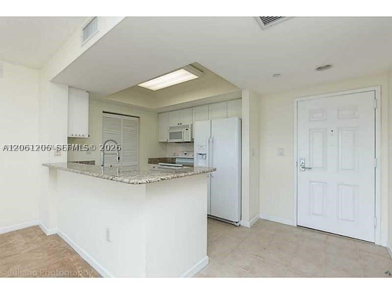19501 W Country Club Dr #2205, Aventura FL 33180