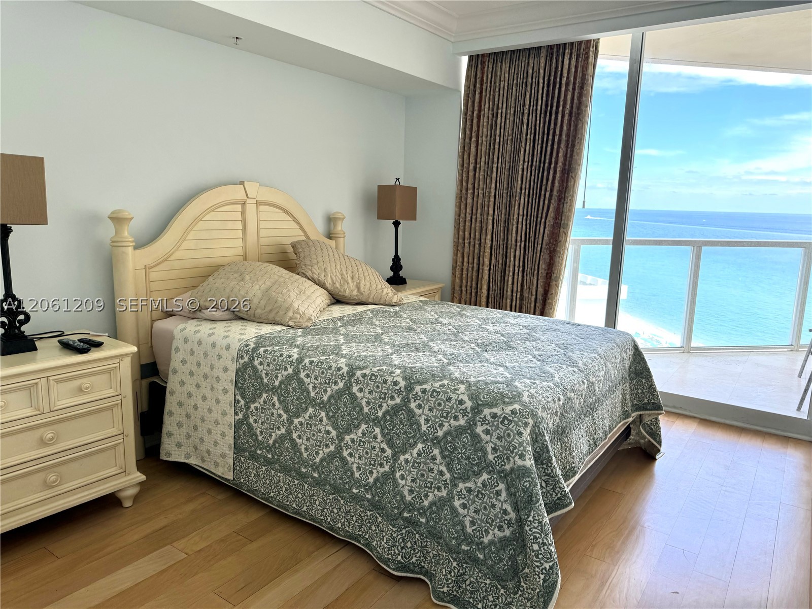 16699 Collins Ave #1504, Sunny Isles Beach FL 33160