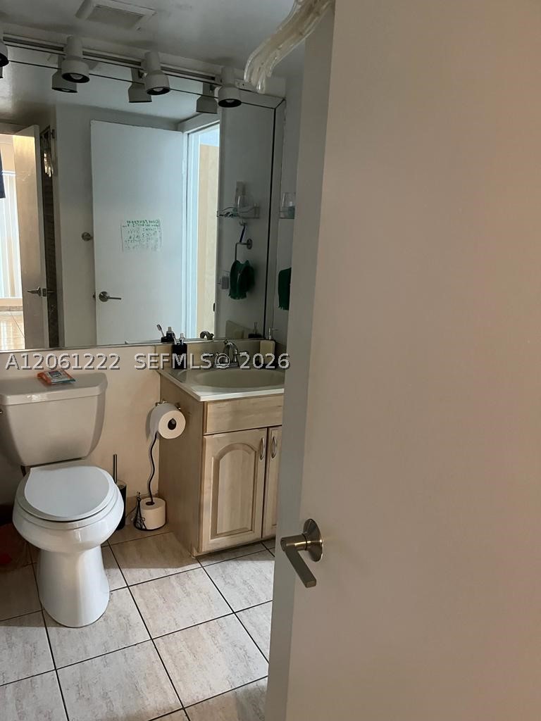 4803 NW 7th St #306-14, Miami FL 33126