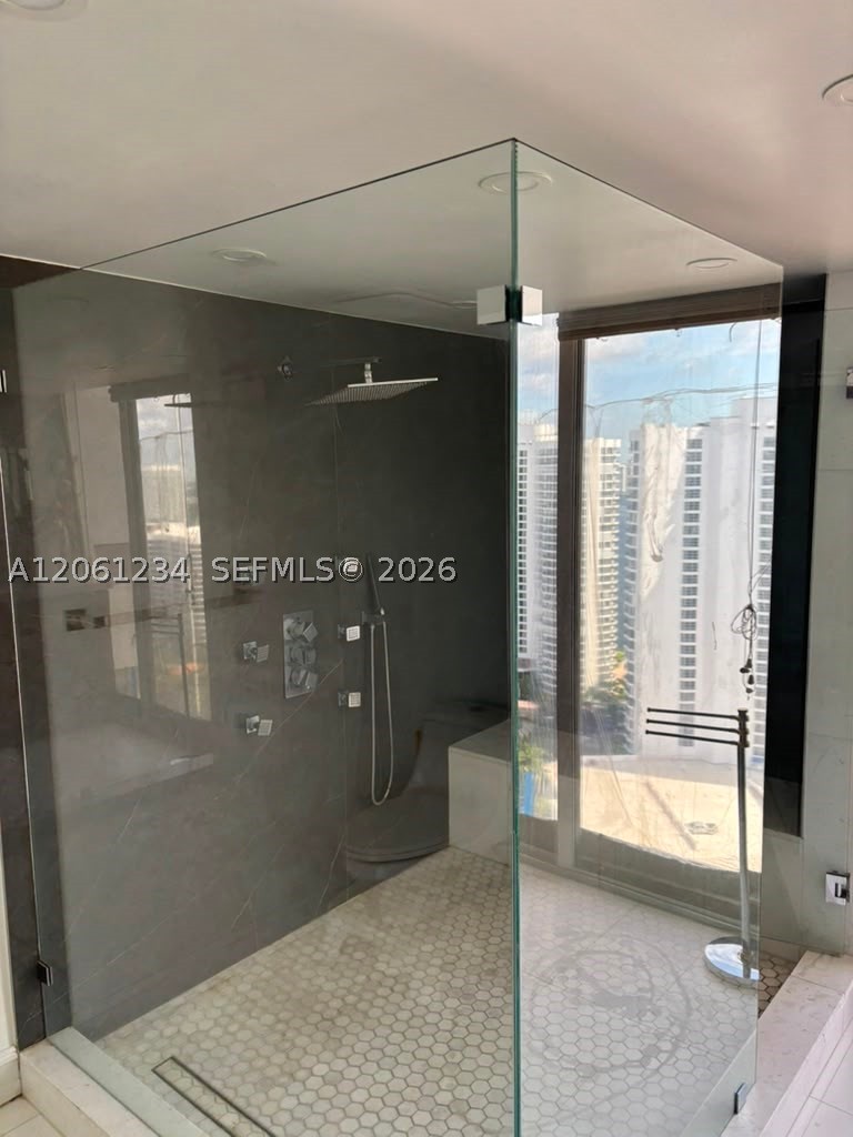19355 Turnberry Way #26E, Aventura FL 33180