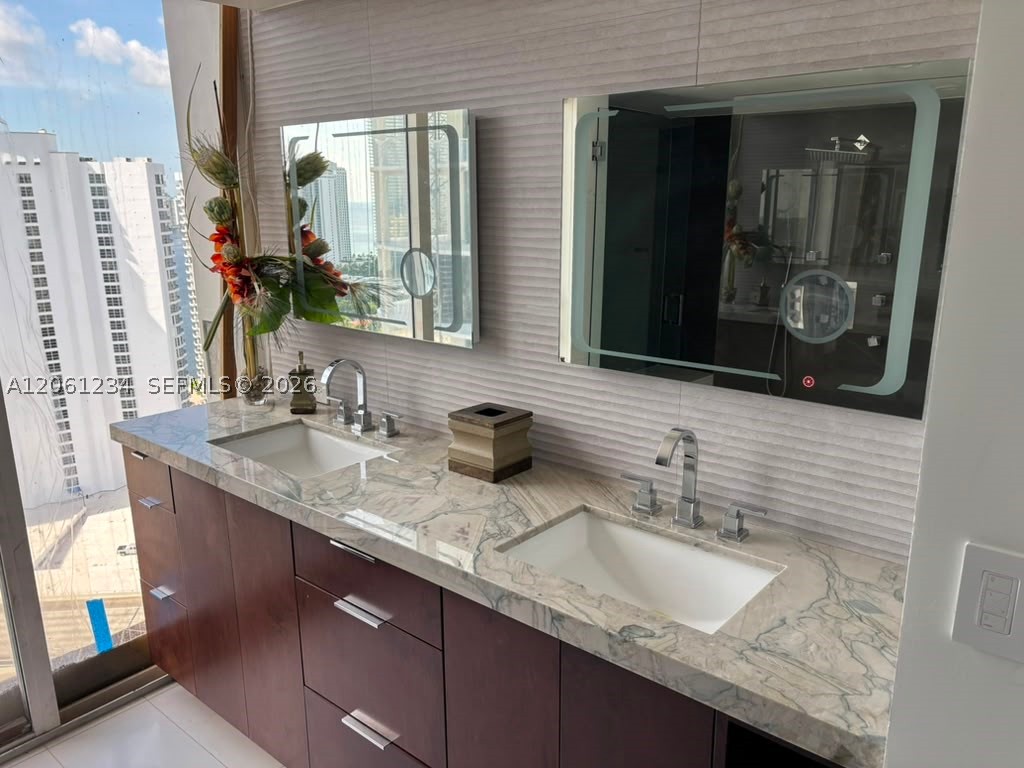 19355 Turnberry Way #26E, Aventura FL 33180