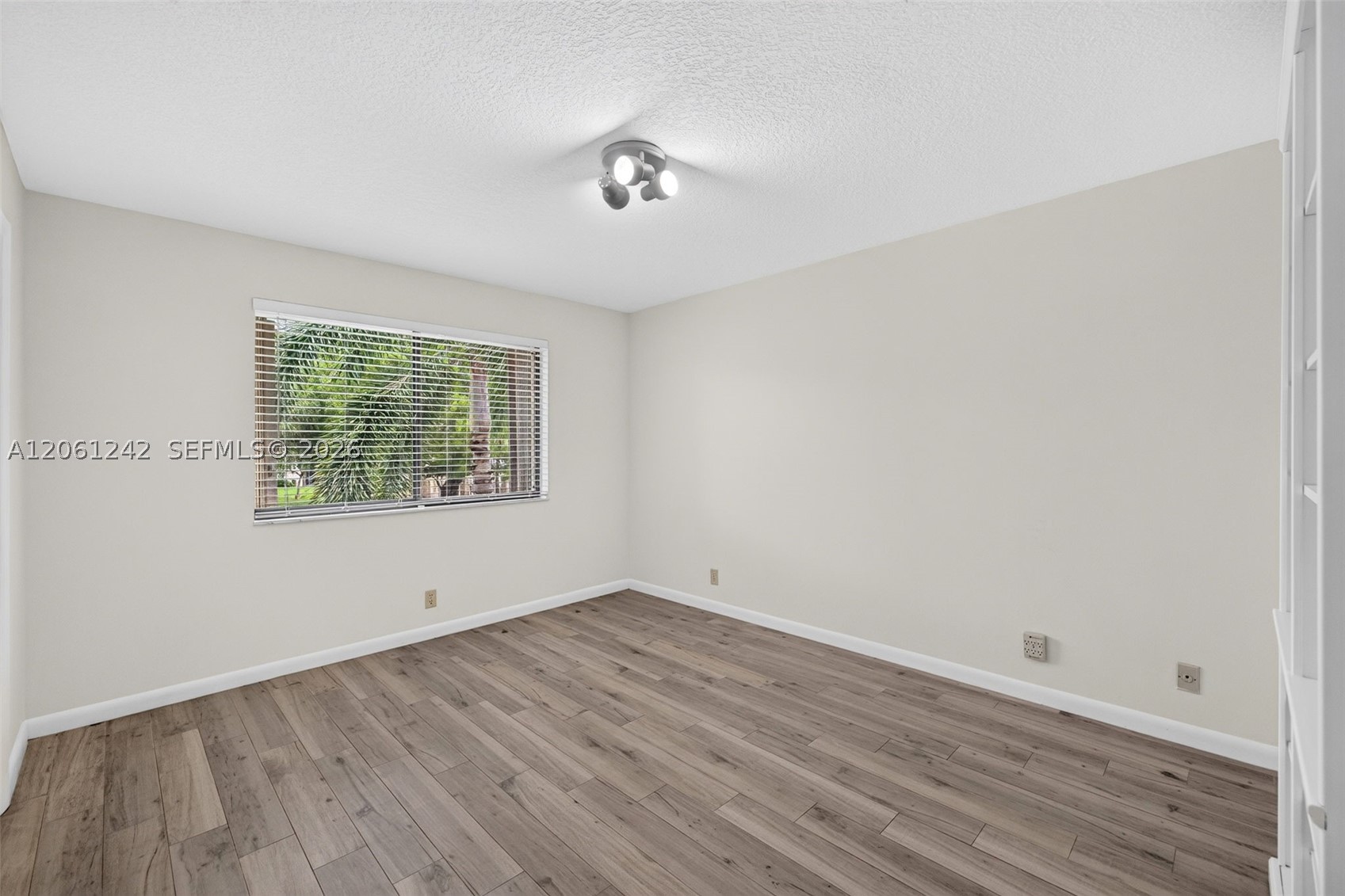 16431 Blatt Blvd #202, Weston FL 33326