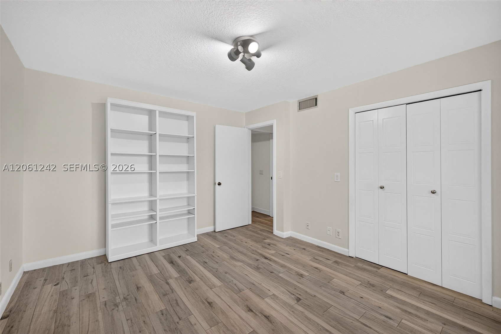 16431 Blatt Blvd #202, Weston FL 33326
