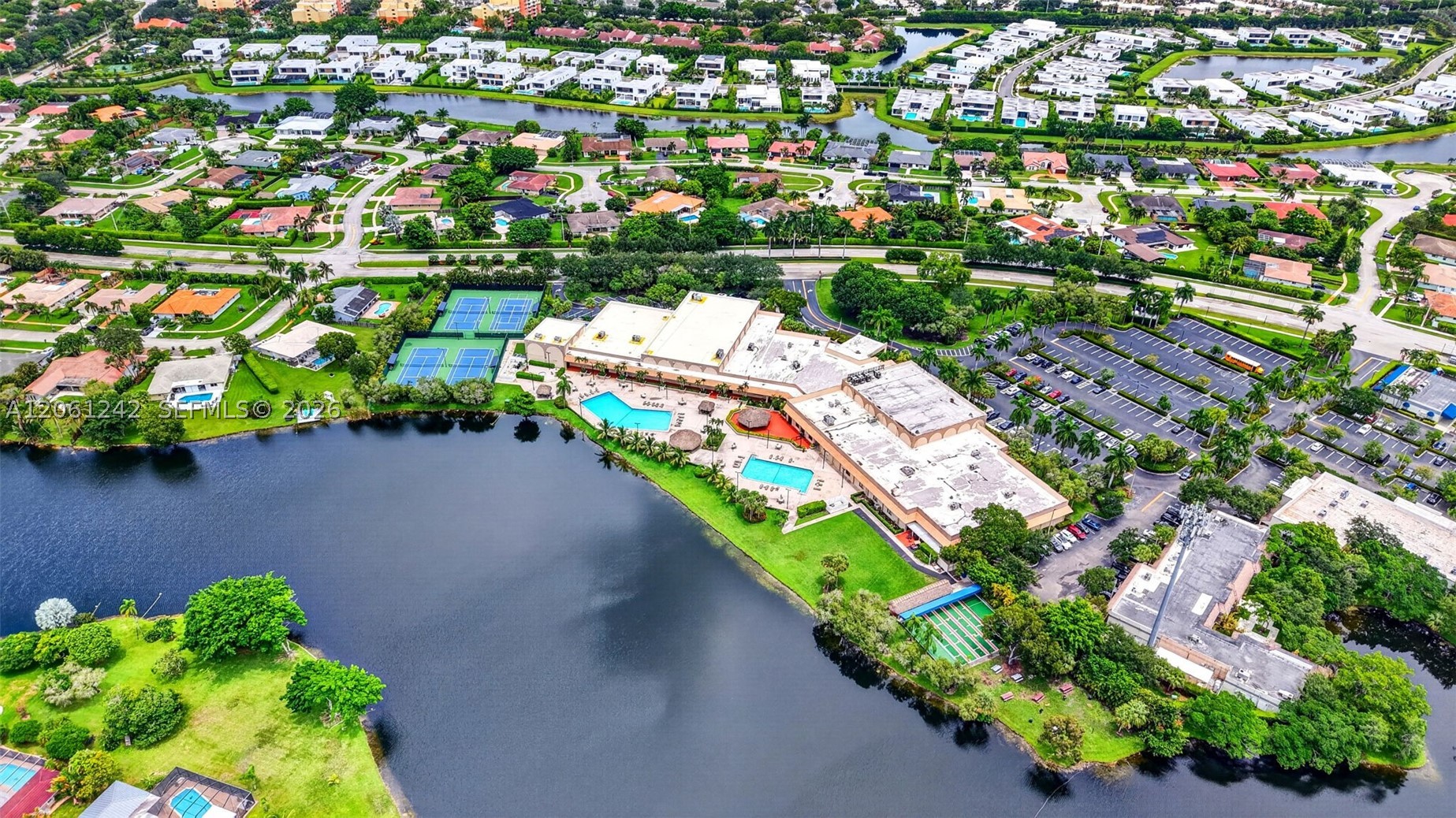 16431 Blatt Blvd #202, Weston FL 33326