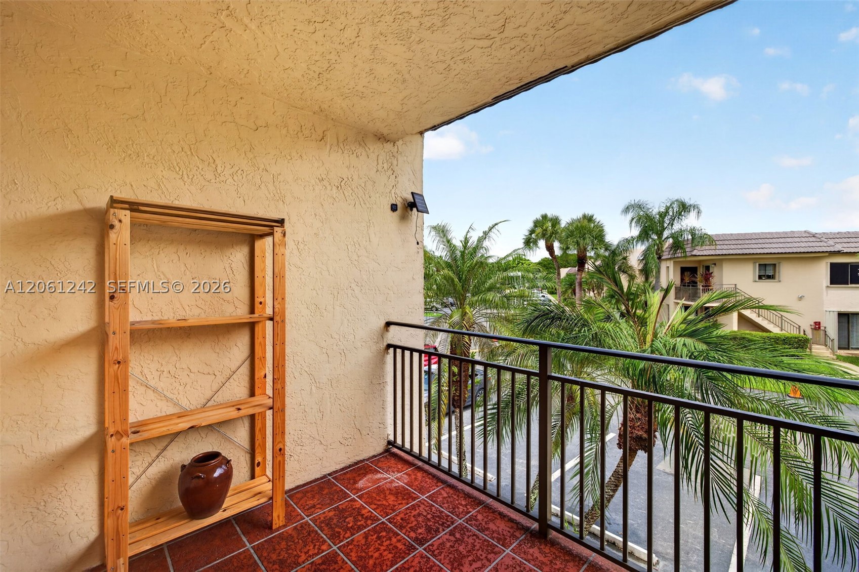 16431 Blatt Blvd #202, Weston FL 33326