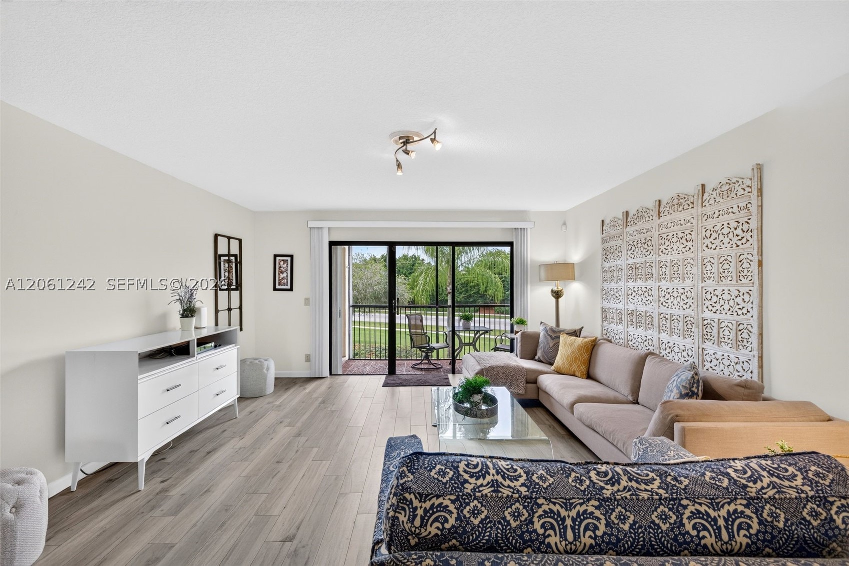 16431 Blatt Blvd #202, Weston FL 33326