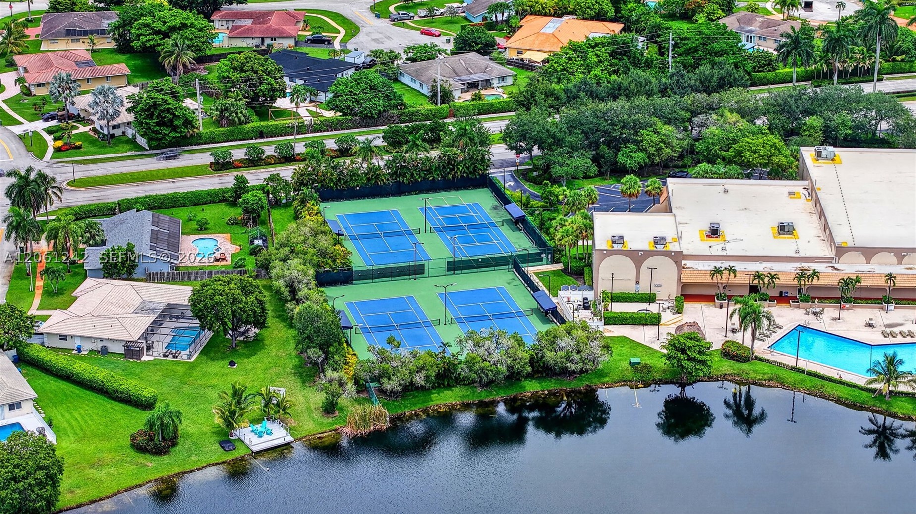 16431 Blatt Blvd #202, Weston FL 33326