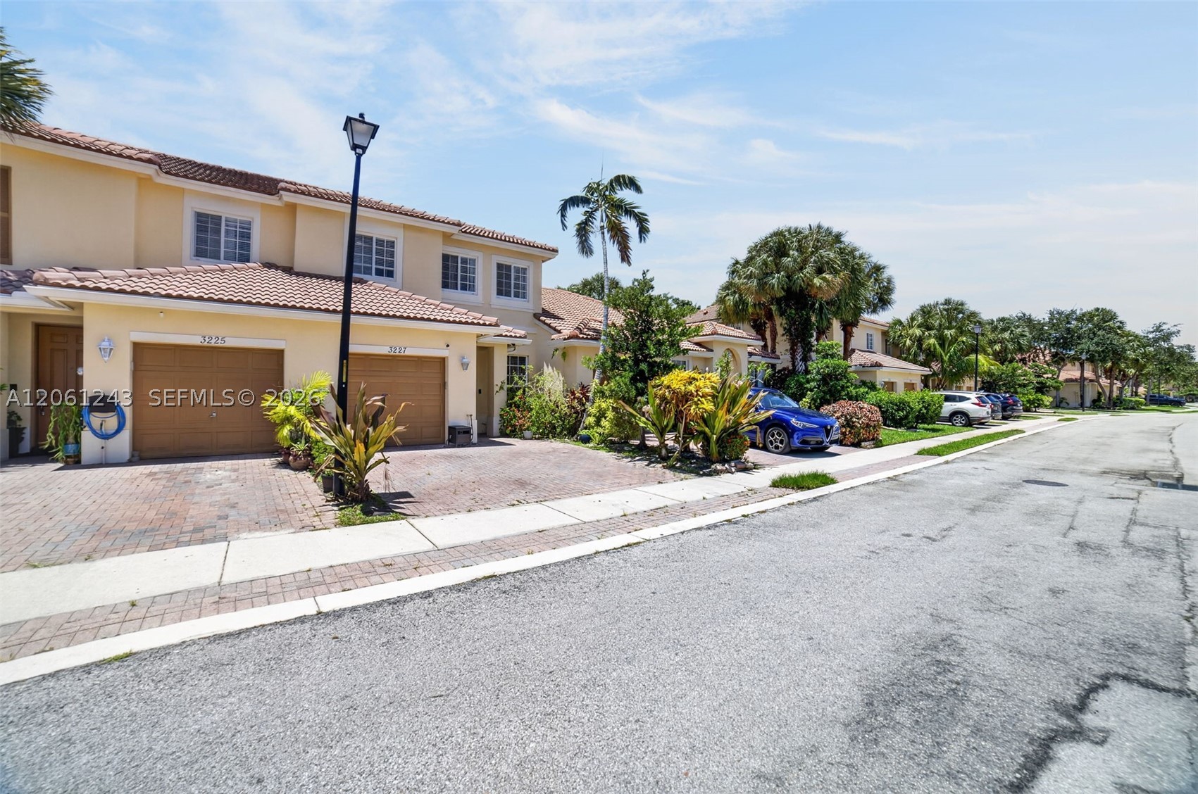 3227 NW 32nd Ter, Oakland Park FL 33309