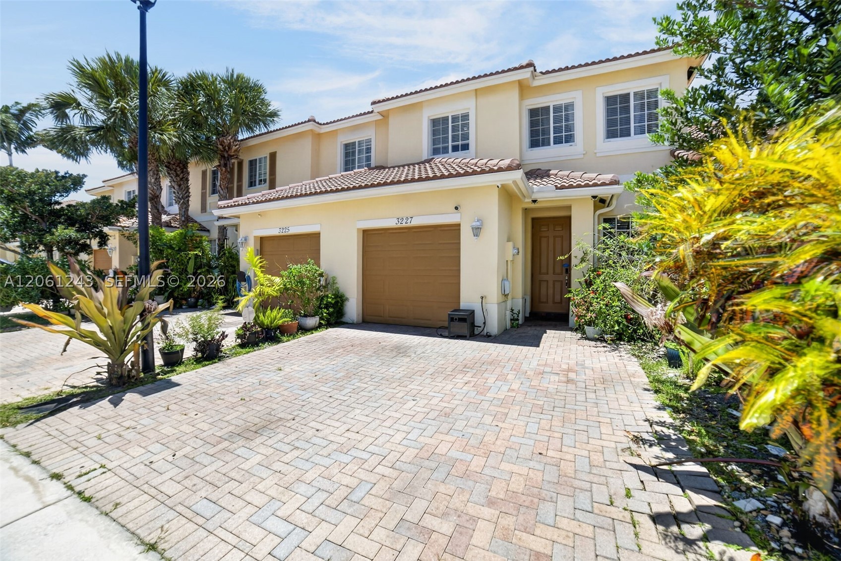 3227 NW 32nd Ter, Oakland Park FL 33309