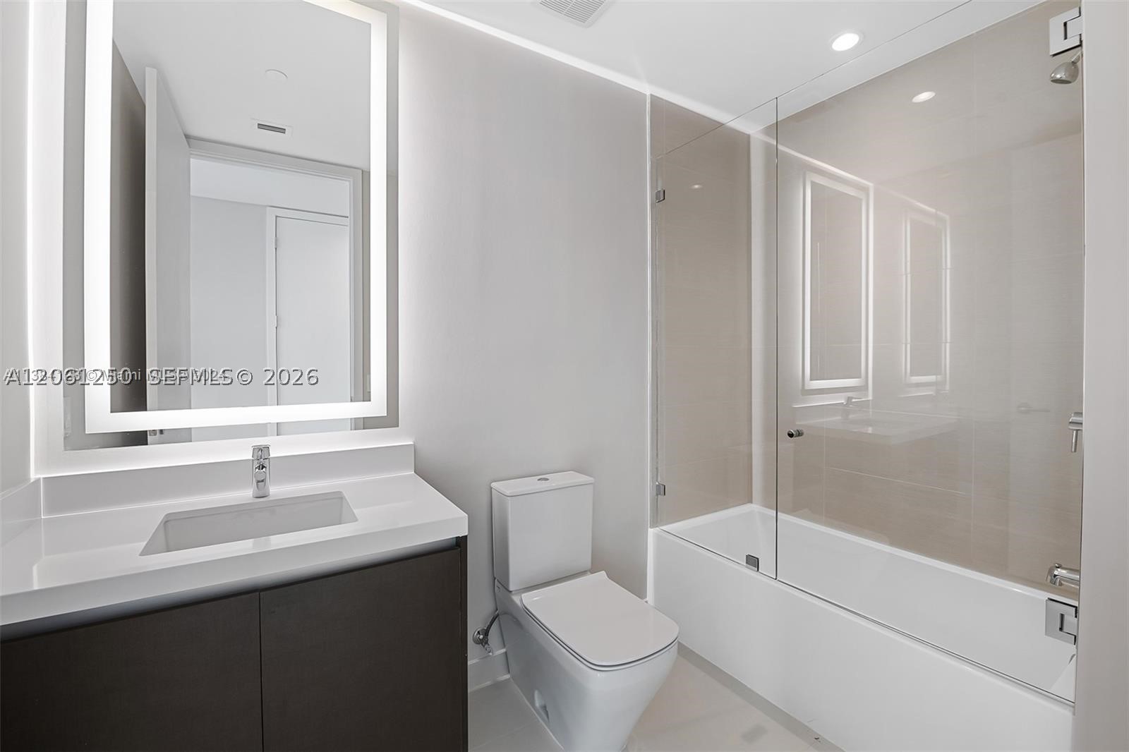 851 NE 1st Ave #PH4912, Miami FL 33132