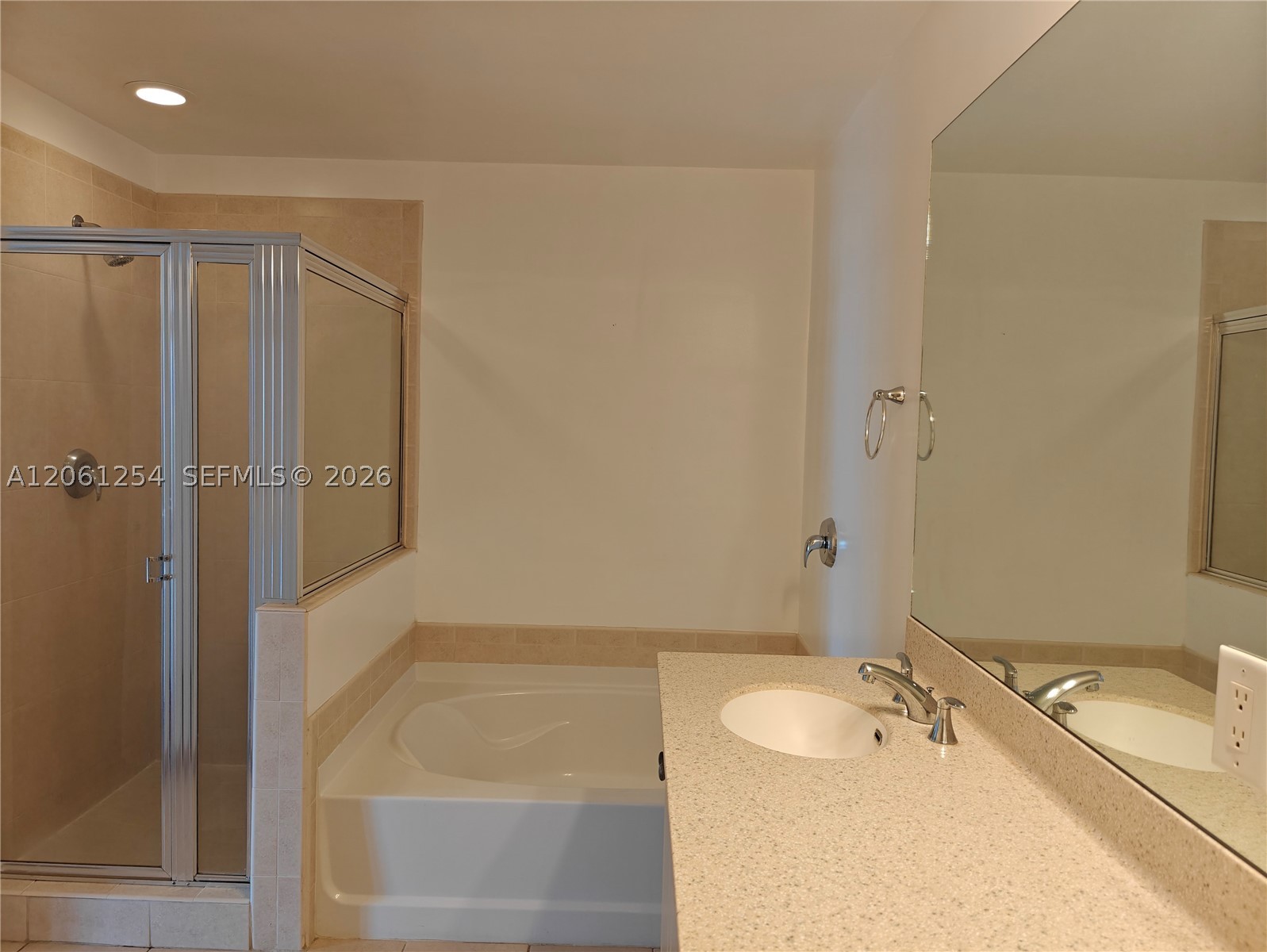 3340 NE 190th St #1304, Aventura FL 33180