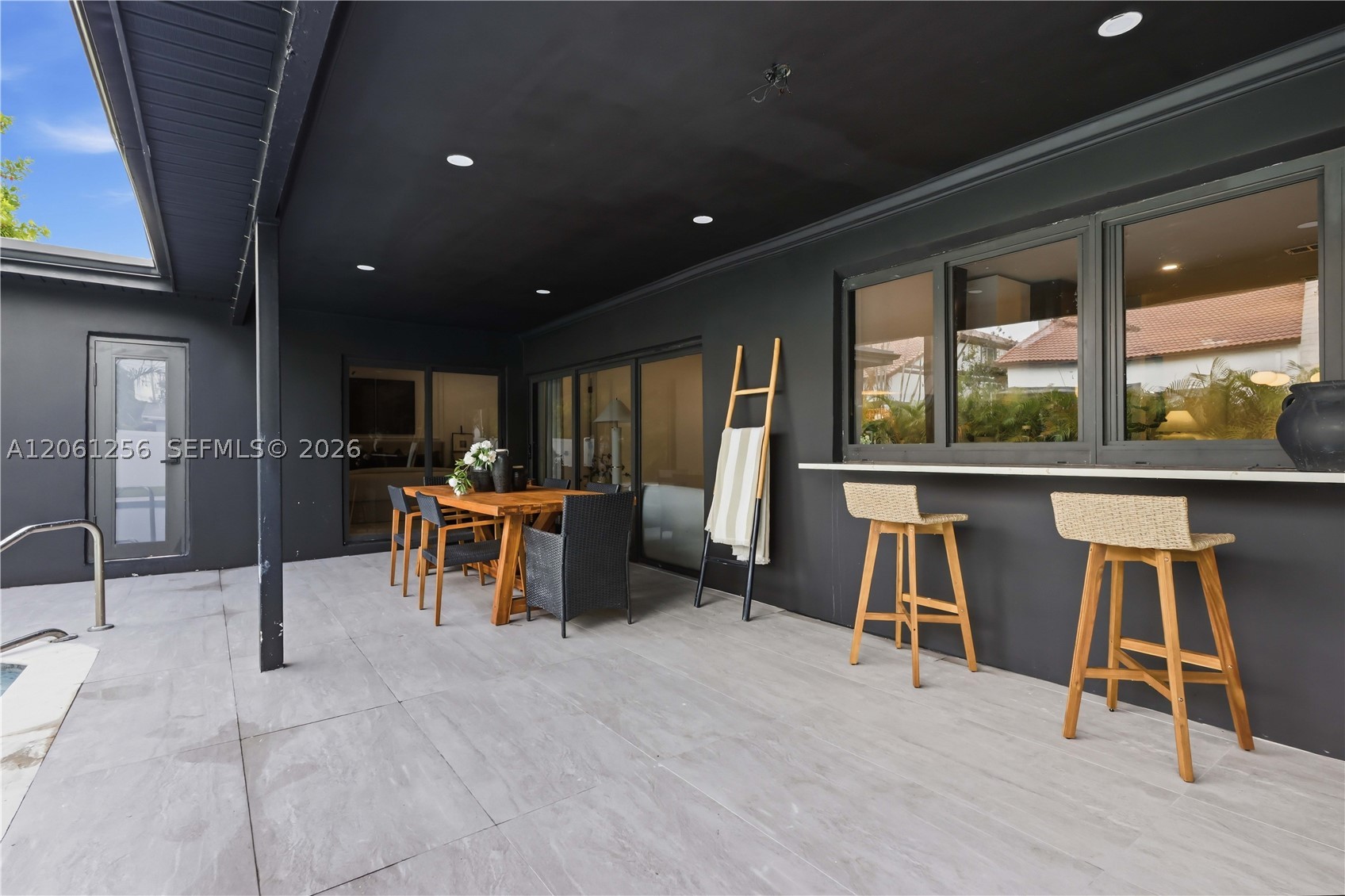 2411 NW 98th Ave, Sunrise FL 33322