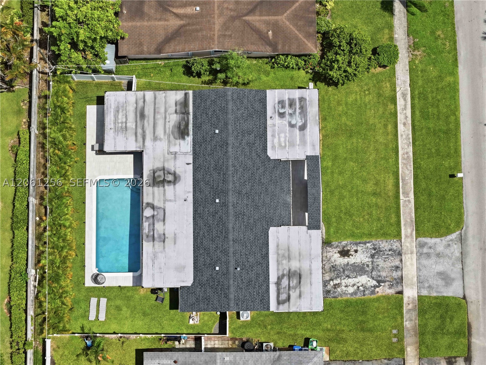 2411 NW 98th Ave, Sunrise FL 33322