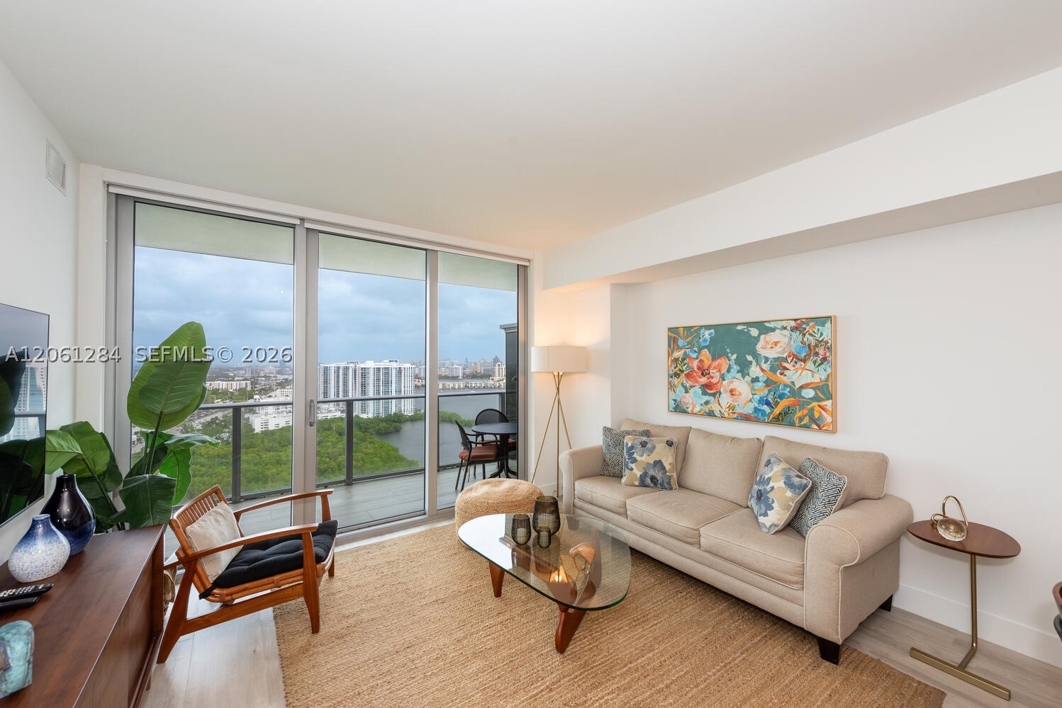 16385 Biscayne Blvd #2904, North Miami Beach FL 33160