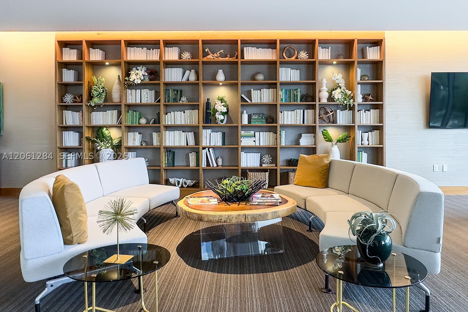 16385 Biscayne Blvd #2904, North Miami Beach FL 33160