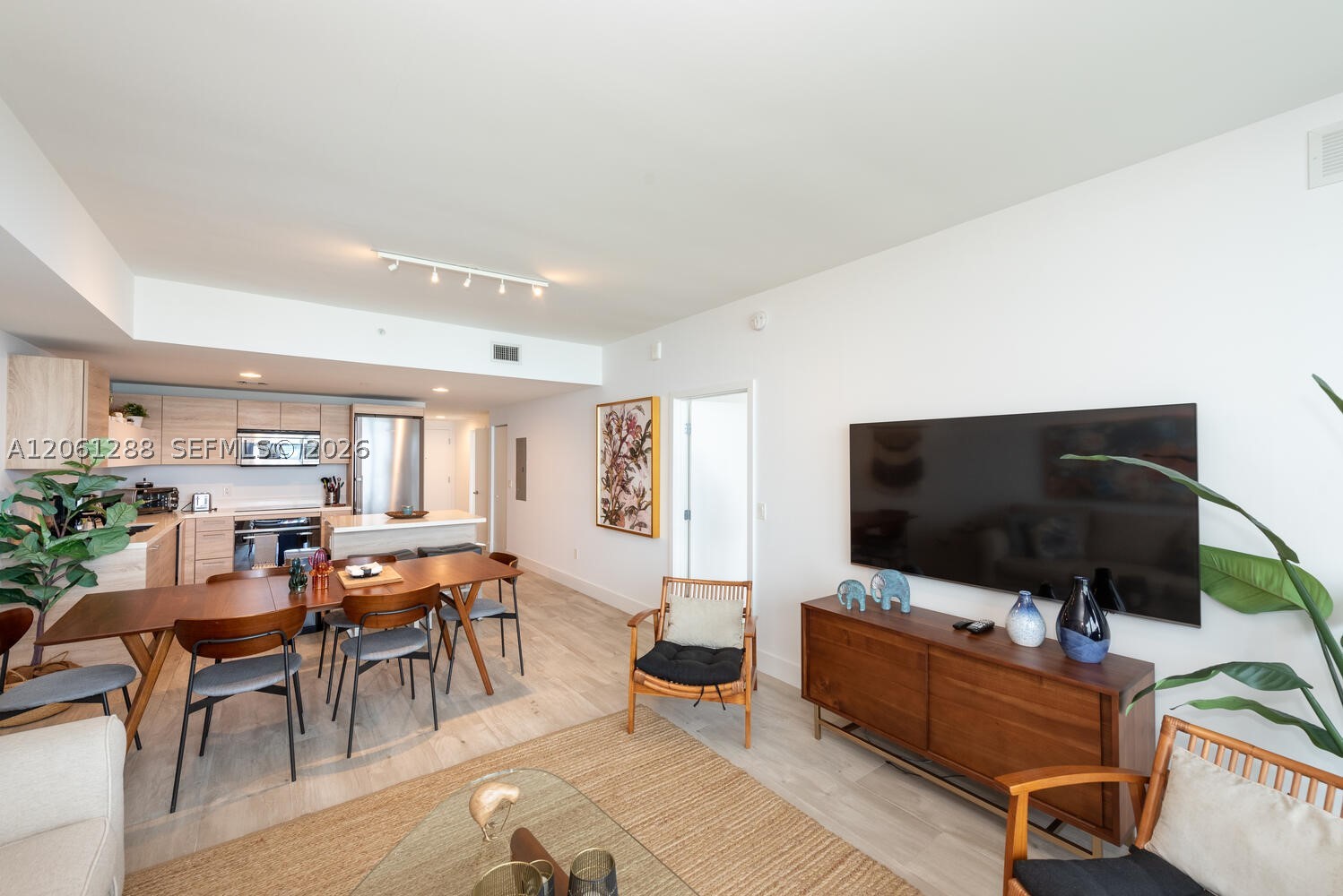 16385 Biscayne Blvd #2904, North Miami Beach FL 33160