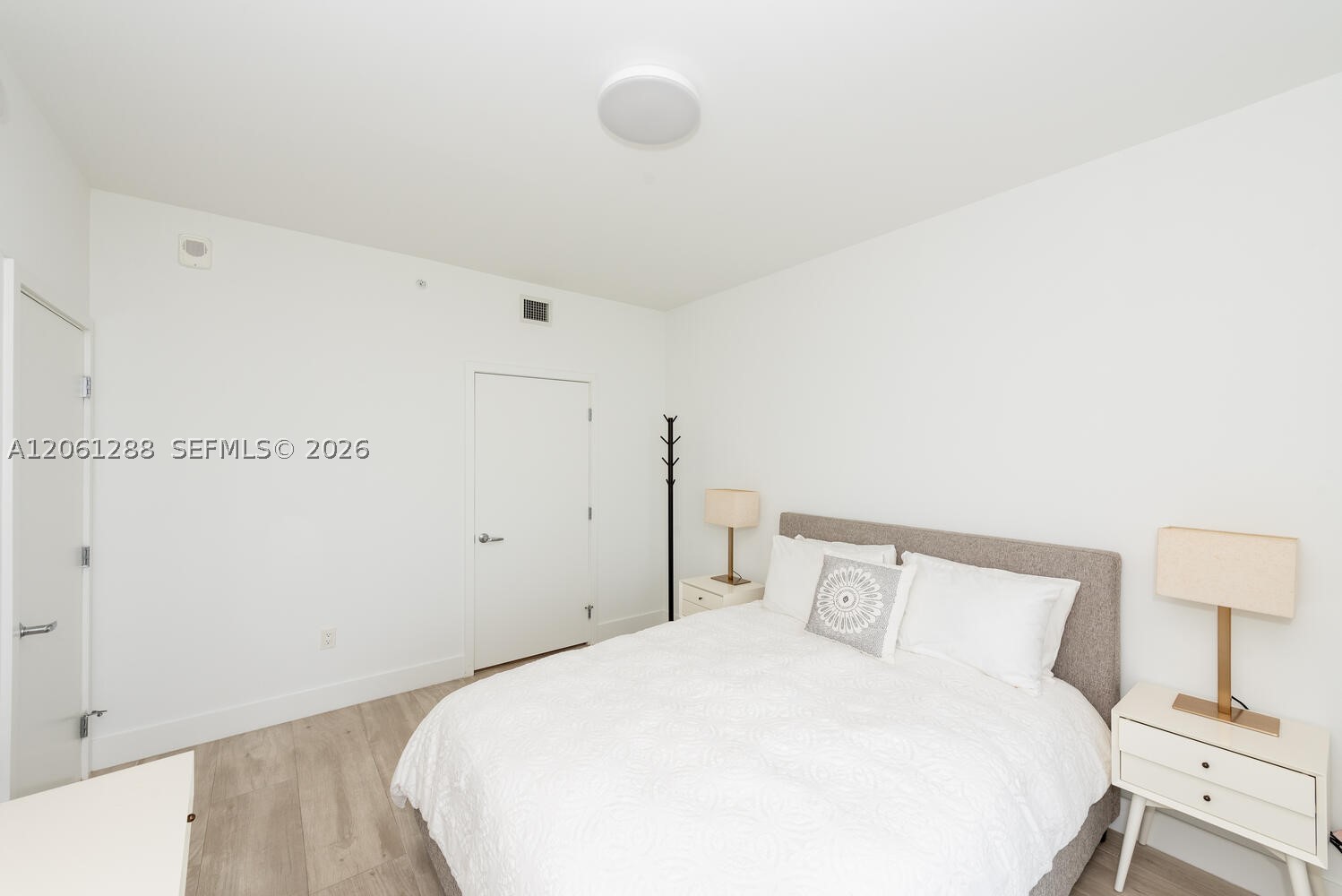 16385 Biscayne Blvd #2904, North Miami Beach FL 33160