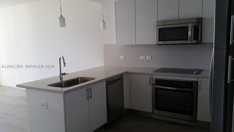 999 SW 1st Ave #2510, Miami FL 33130