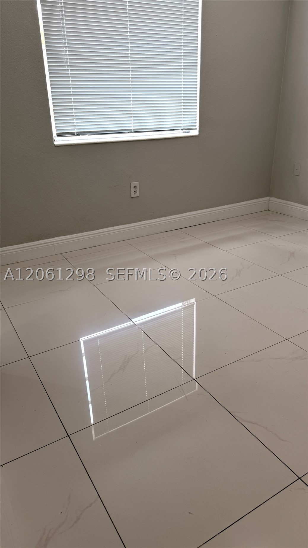5100 W Flagler St #204, Miami FL 33134