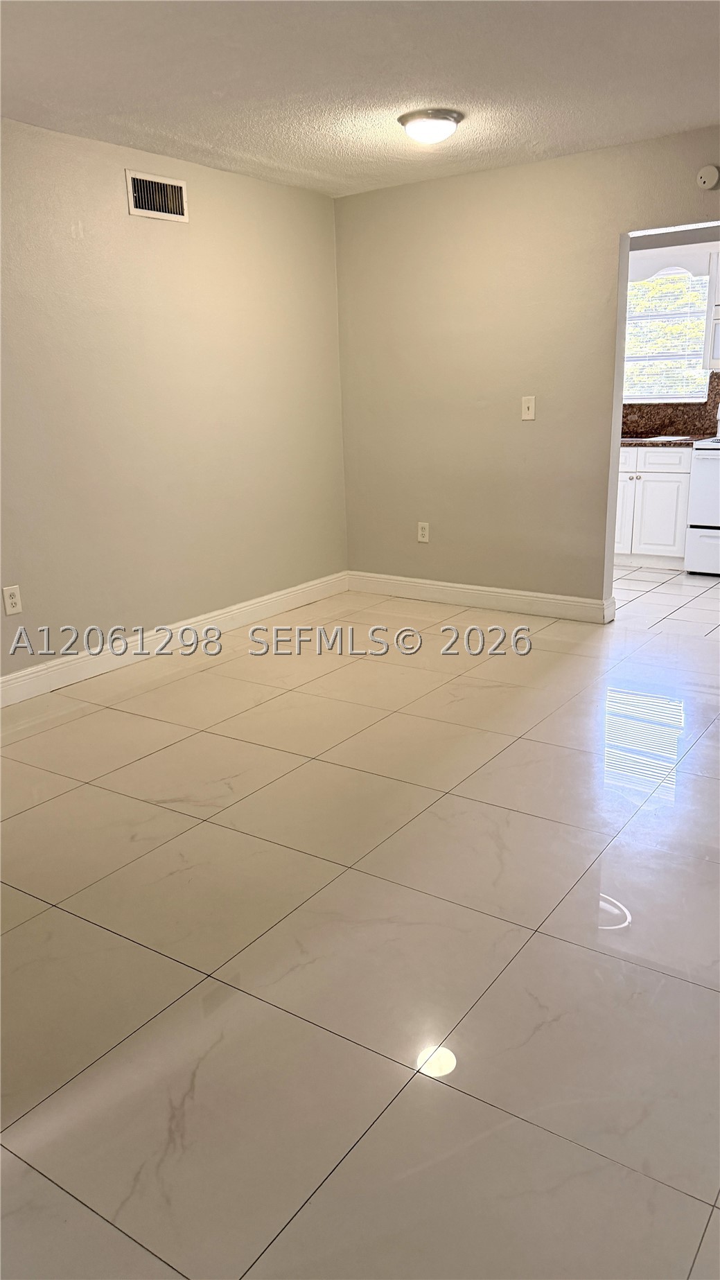 5100 W Flagler St #204, Miami FL 33134