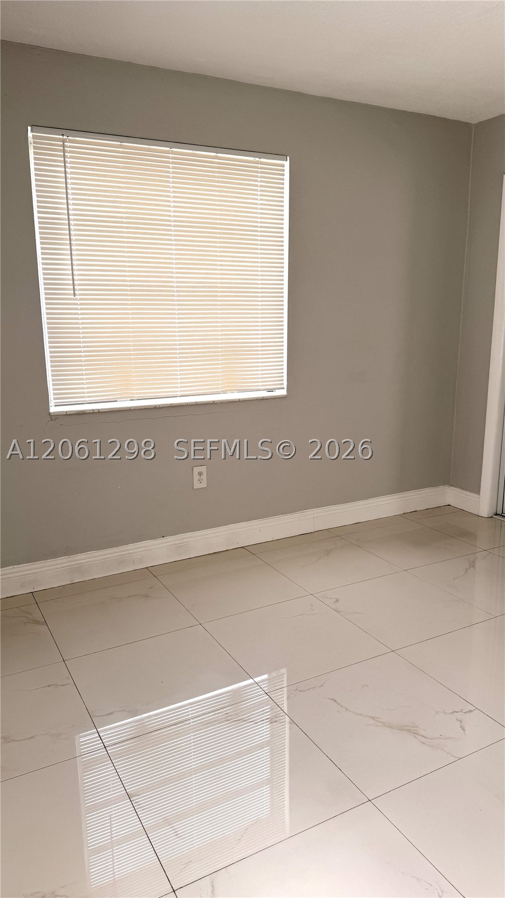 5100 W Flagler St #204, Miami FL 33134