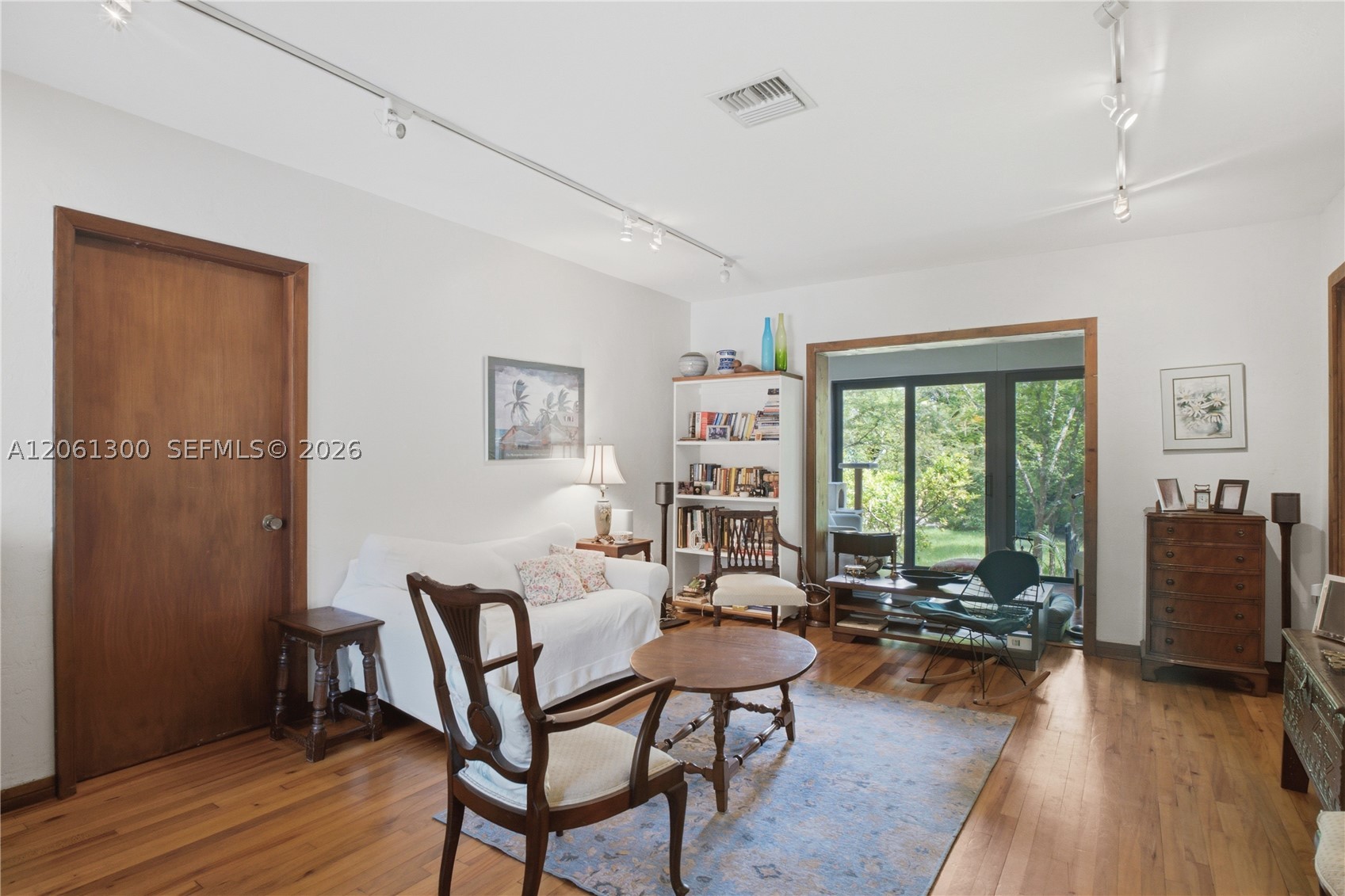 4152 Battersea Rd, Miami FL 33133