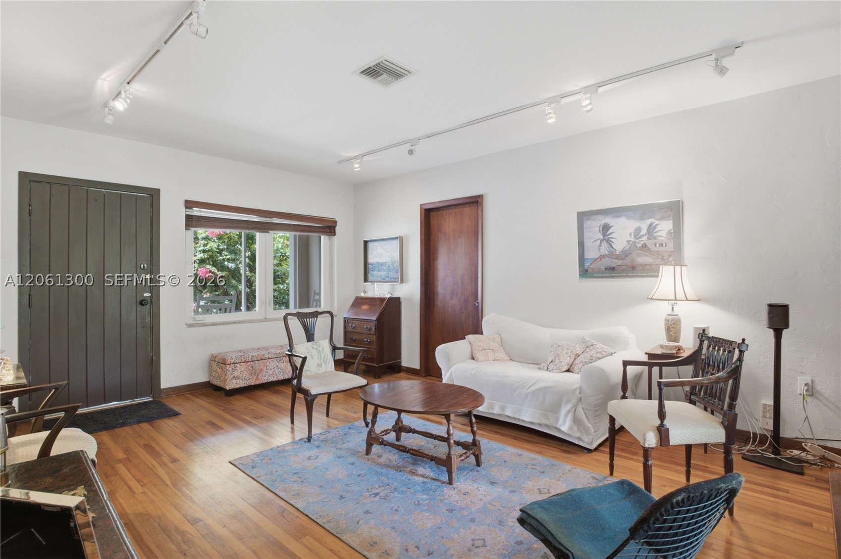 4152 Battersea Rd, Miami FL 33133