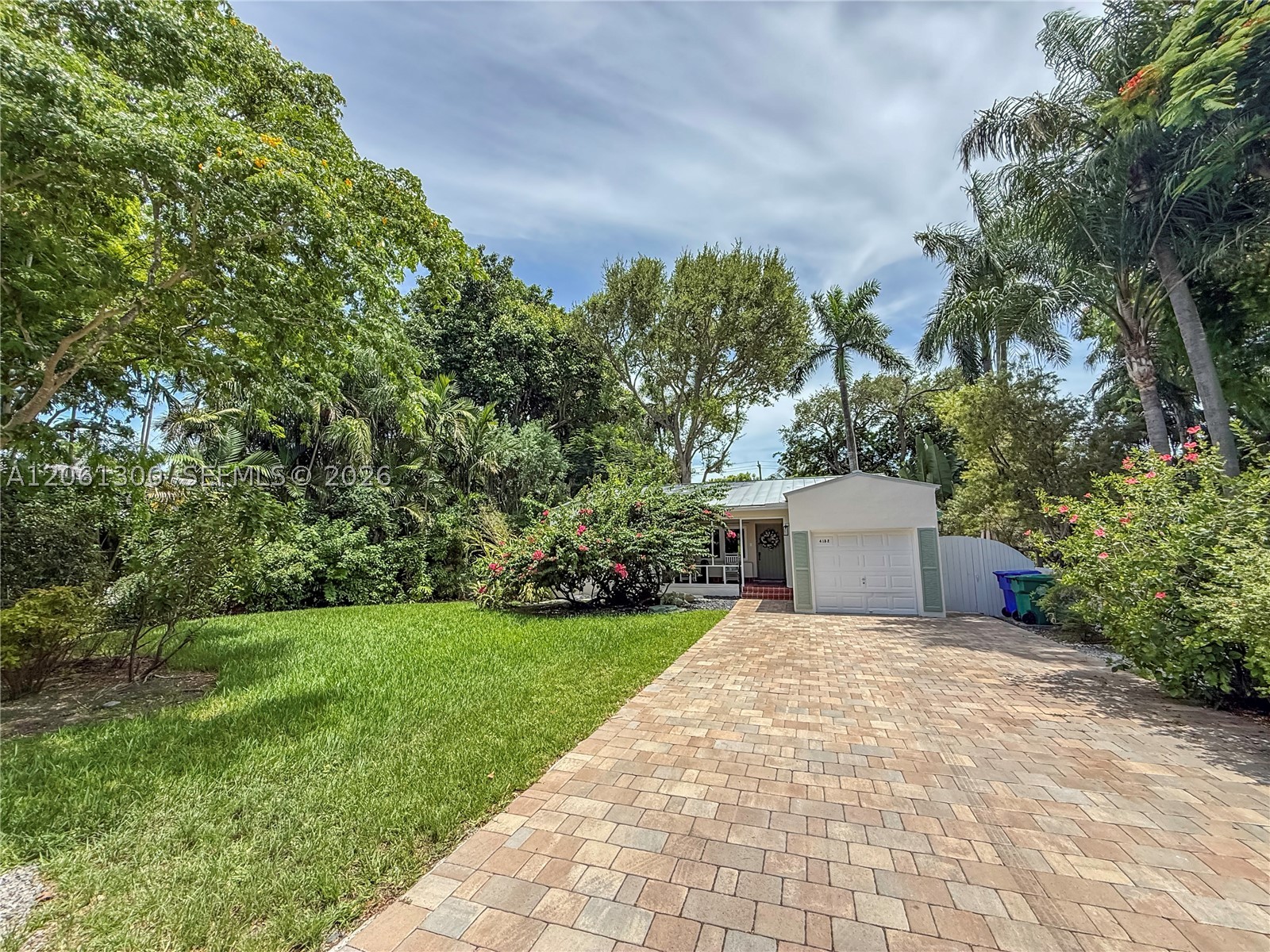 4152 Battersea Rd, Miami FL 33133