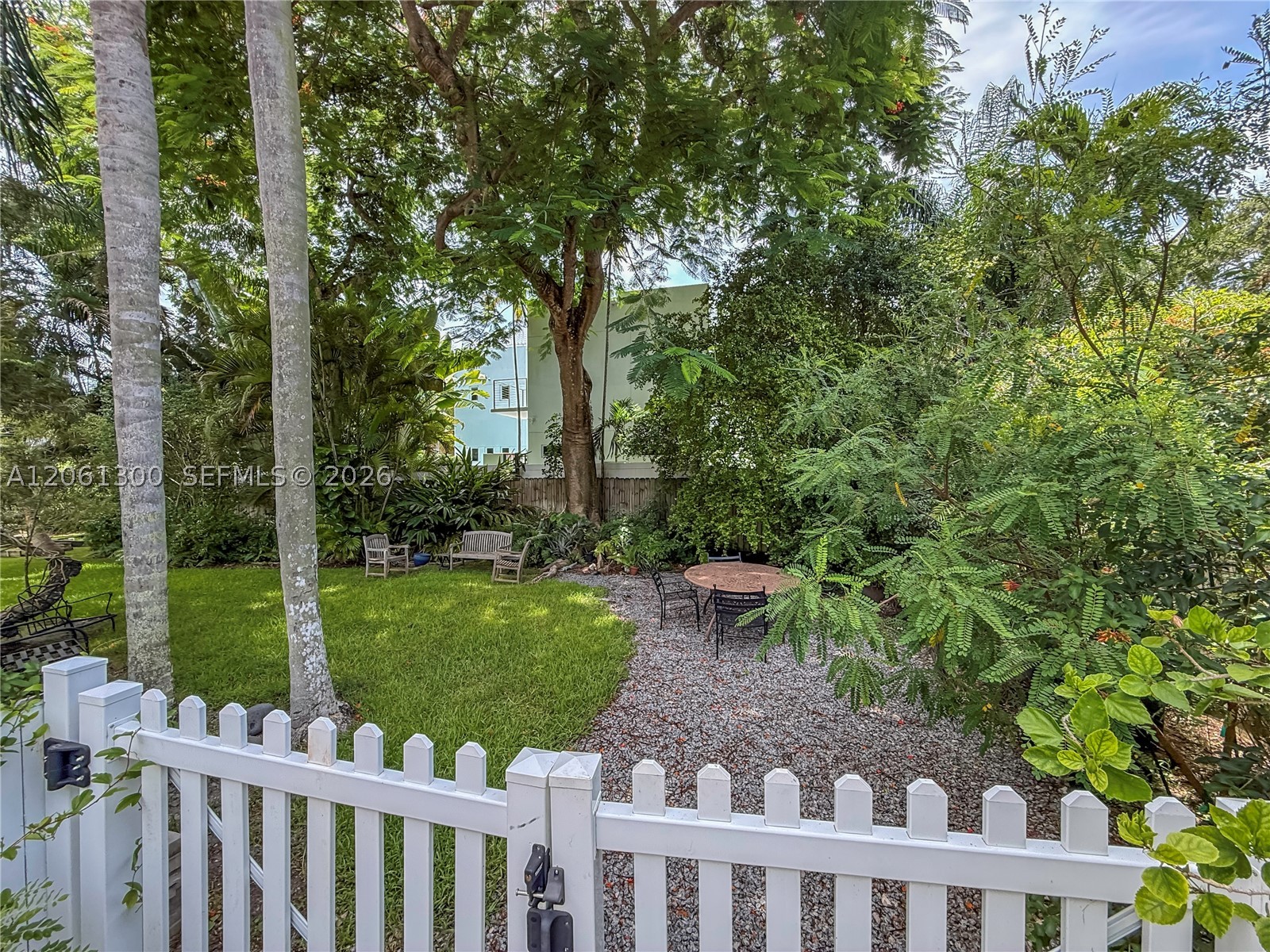 4152 Battersea Rd, Miami FL 33133