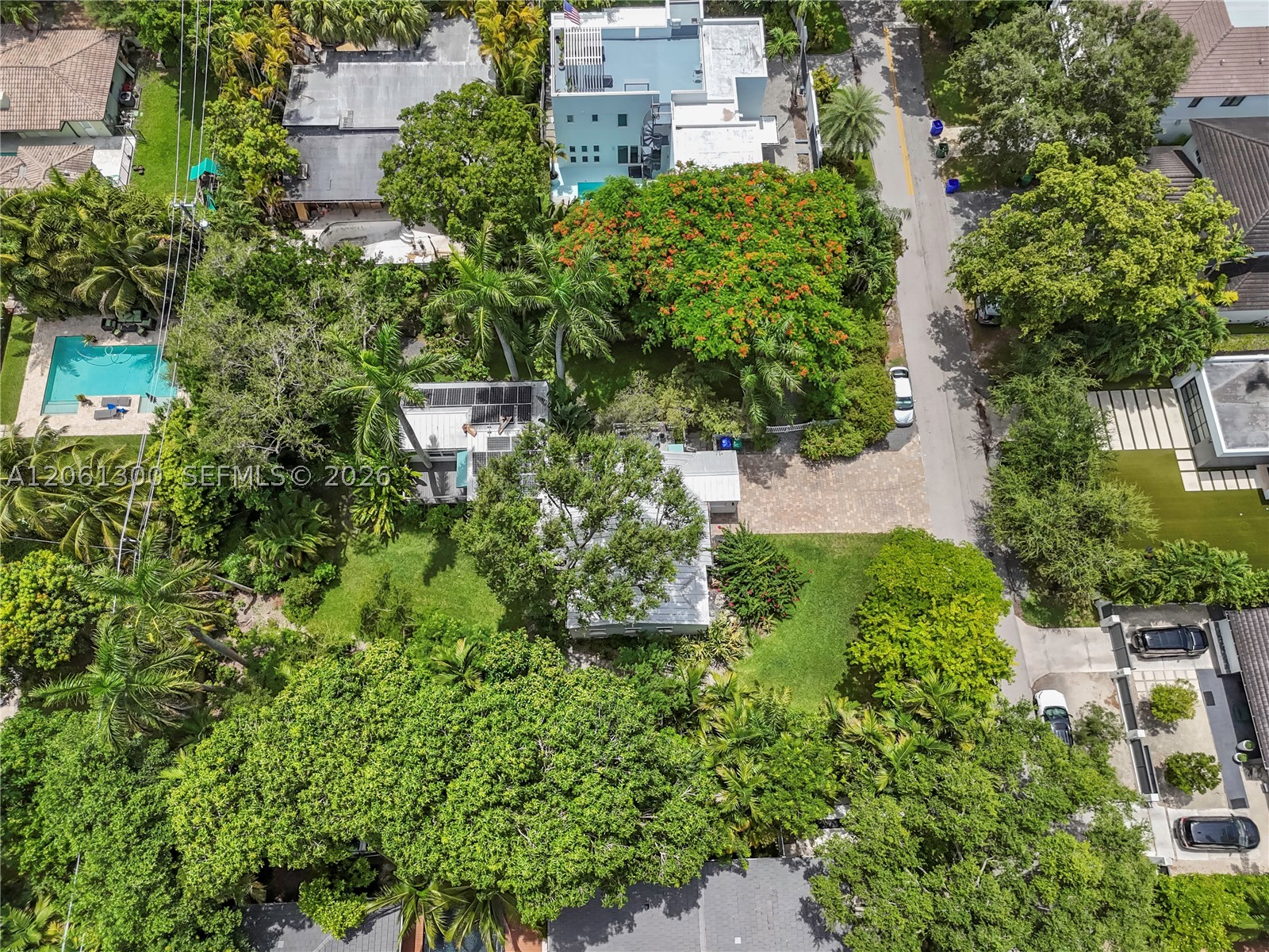 4152 Battersea Rd, Miami FL 33133